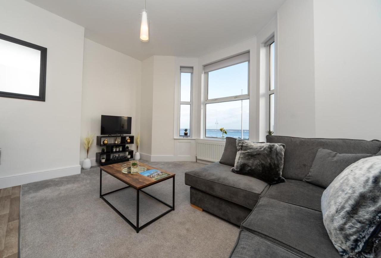 Sea Views Stunning 2 Bedroom Apartment # Lowestoft Exteriör bild