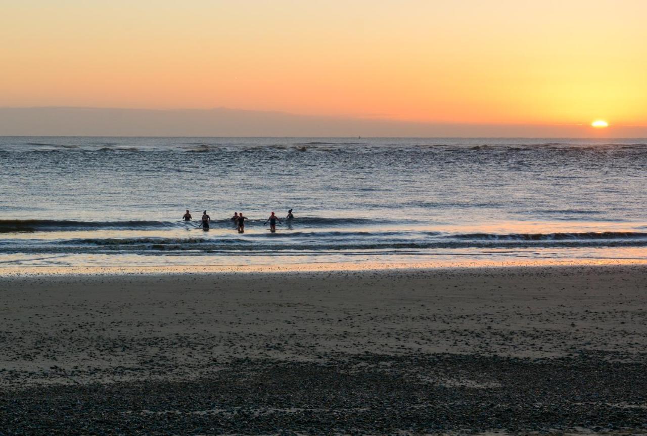 Sea Views Stunning 2 Bedroom Apartment # Lowestoft Exteriör bild